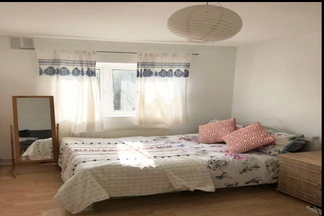 75 Bracklyn Court, London photo 2