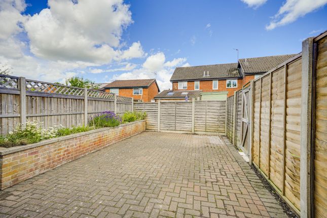 54, Church Hill, Cheddington photo 4