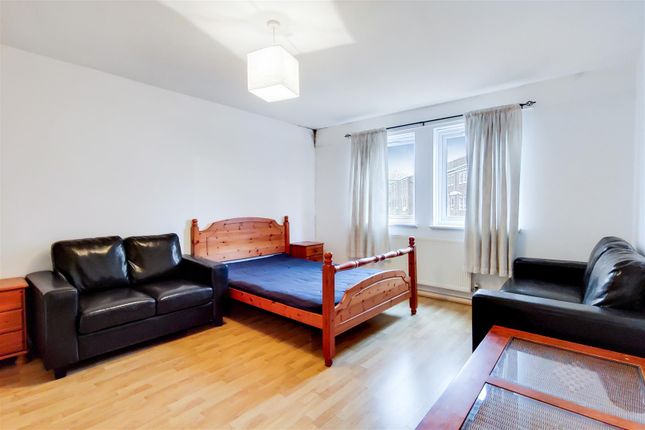 5_Master Bedroom-0.Jpg