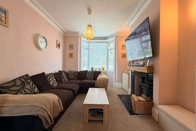 7 Rothbury Street, Scarborough photo 3