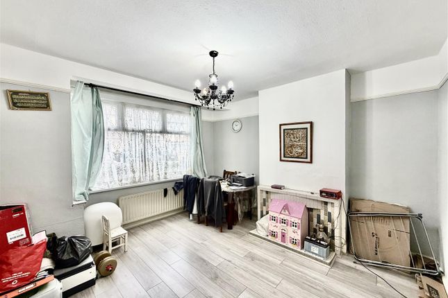 59, Stratford Road, Southall photo 2