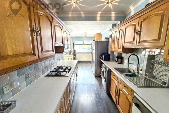 217 Westrow Drive, Barking photo 3