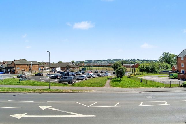 5 Barle Court, Tiverton photo 3