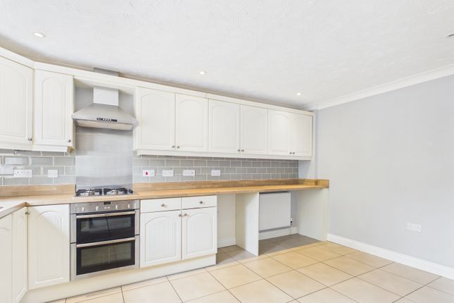 15 Bluebell Close, Spalding photo 4