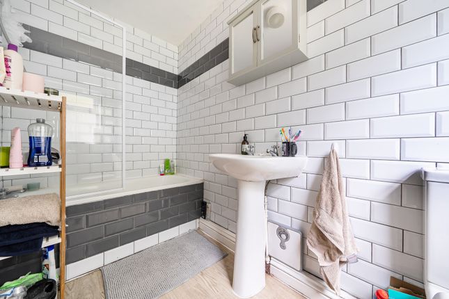 42B, Ashton Gate Road, Somerset photo 4