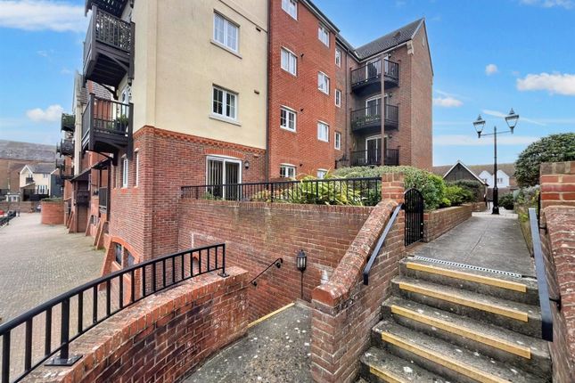 Flat for sale in Madeira Way, Eastbourne