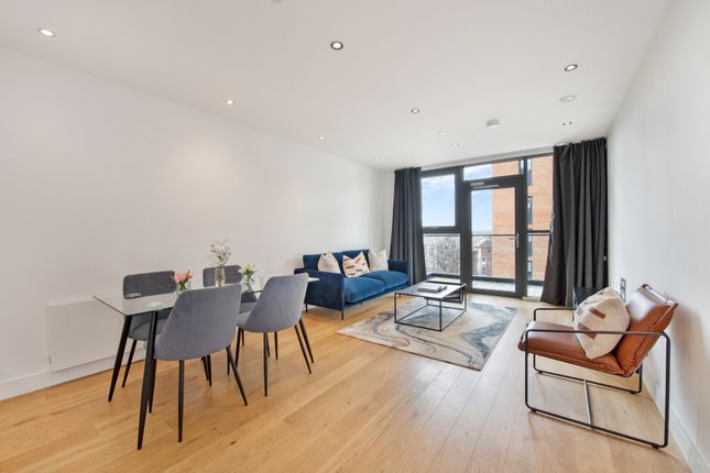 Flat 26, Wembley photo 3
