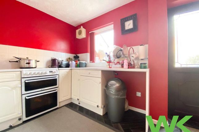 11, Tanacetum Drive, Walsall photo 3