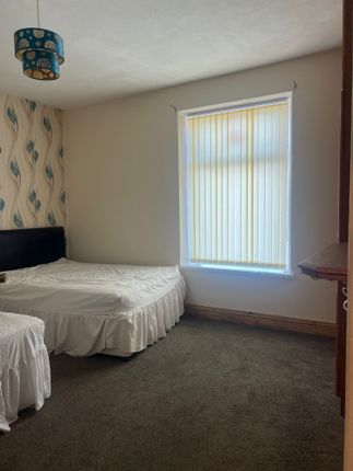 20, Reginald Street, Bradford photo 5