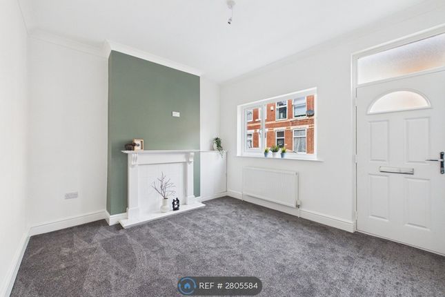 Hugh St, Castleford photo 4