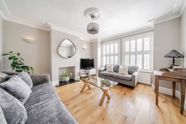 1, Minorca Road, Weybridge photo 4