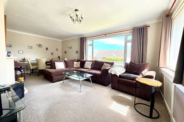51 Cauldron Crescent, Swanage photo 4