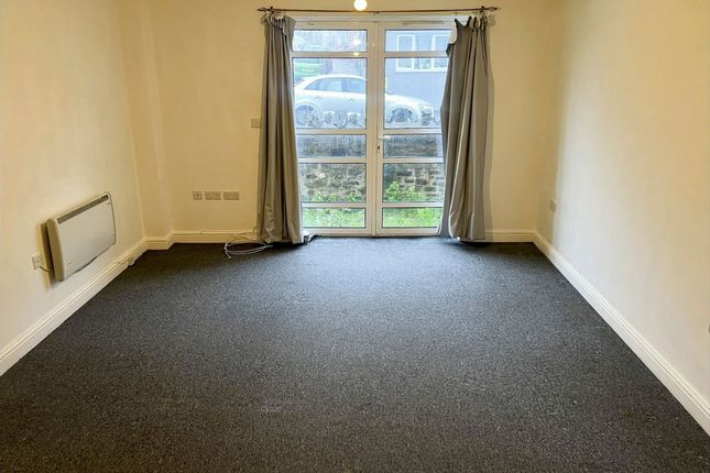 Flat 3, 210 Whitehall Road, Bristol photo 4