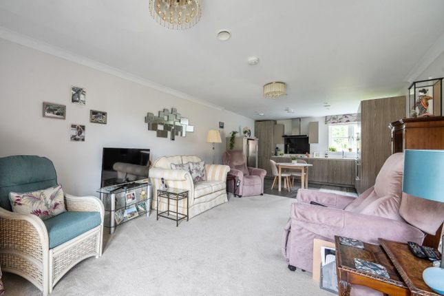 11 Kenne Court,, Mortimer Drive, Hampshire photo 3