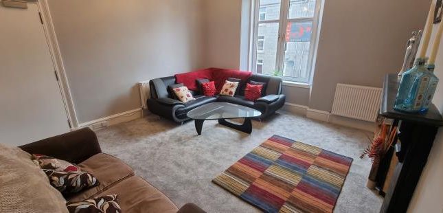 Flat to rent in Orchard Street, Aberdeen