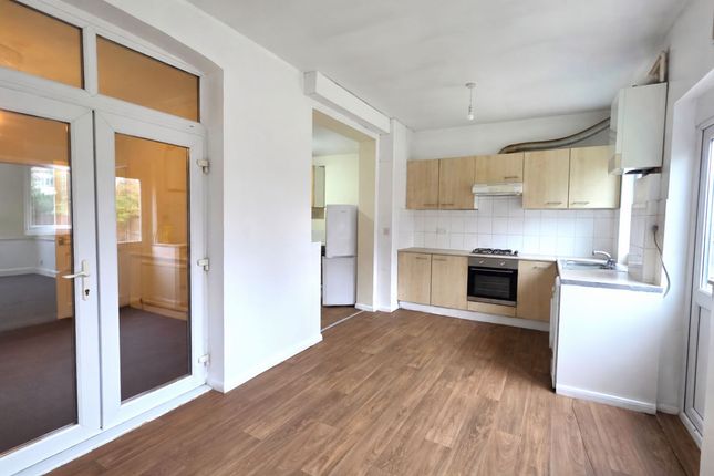 7 Devonshire Road, Ilford photo 4