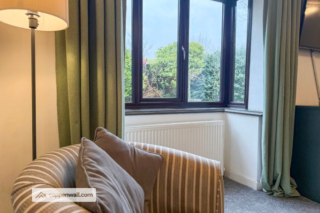 5, Warren Drive, Bacup photo 4