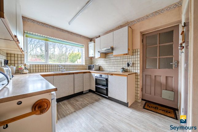 45, Applegarth Avenue, Surrey photo 4