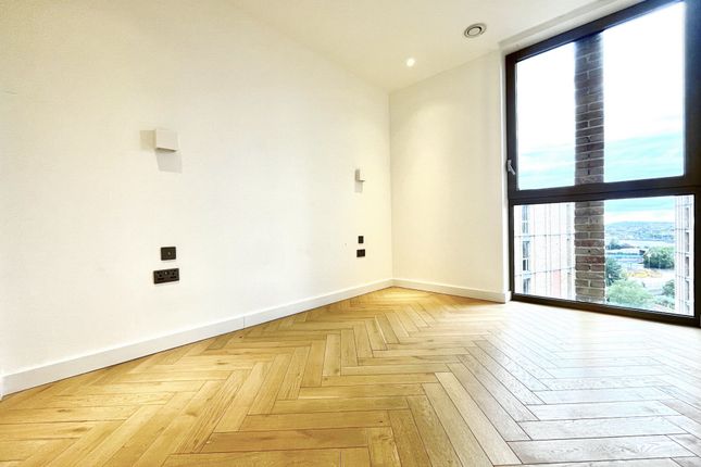 31 Baddiel House 5, Oberman Road, London photo 5