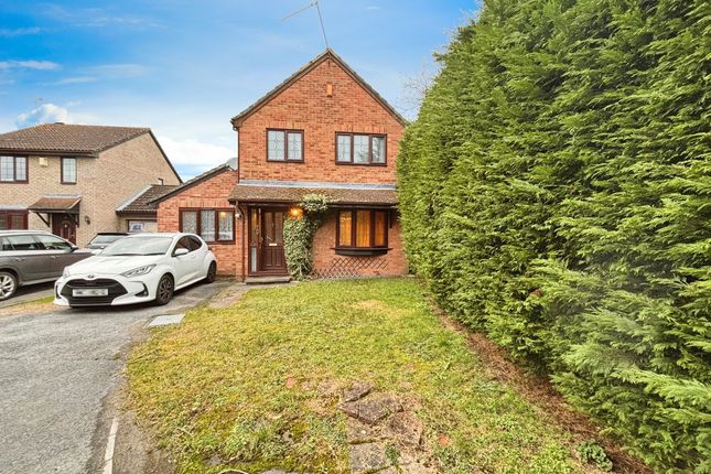 Thumbnail Detached house for sale in Adwell Drive, Reading