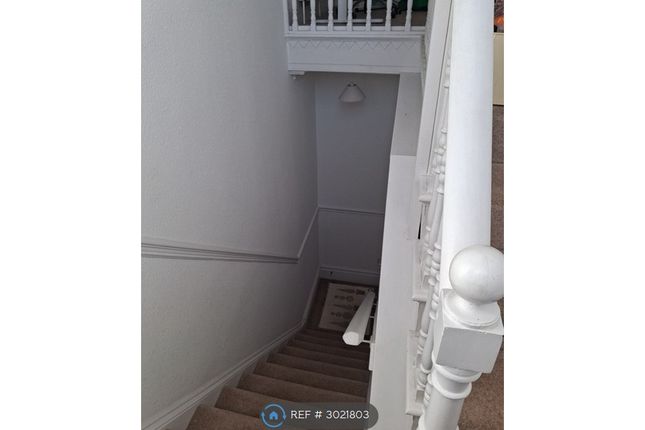 1-bed flat on C Brunswick St, Teignmouth, £950/mo