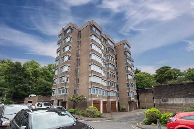 Thumbnail Flat for sale in Lethington Tower, Lethington Avenue, Shawlands