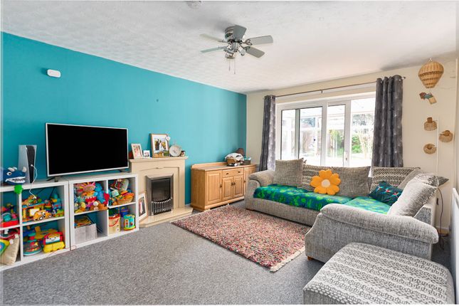 4, Whitmore Close, Broseley photo 2