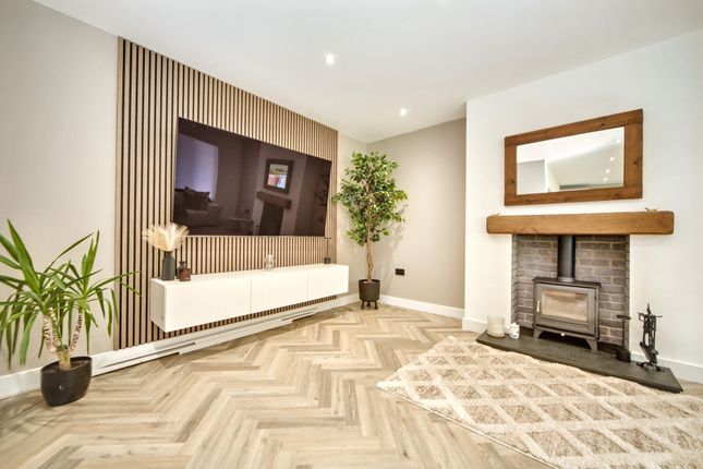 56 Woodland Avenue, Wigan photo 2