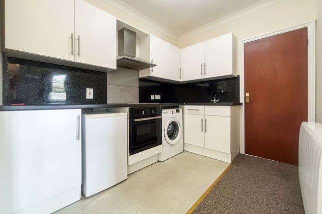 Flat H,467,, London Road, Buckinghamshire photo 2