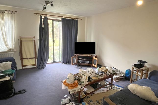 19 Courtney Close, Tewkesbury photo 3