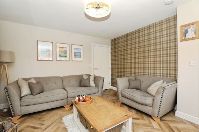 14, Limes Close, Crewe photo 4