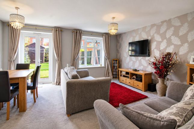 36, Chaundler Drive, Aylesbury photo 4