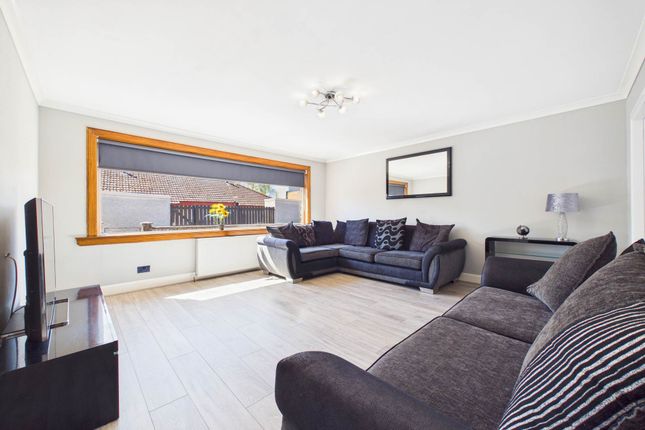 1, Park Drive, Bellshill photo 3