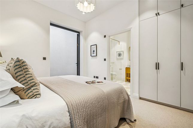 Flat 2, 18, Balham Park Road, London photo 4