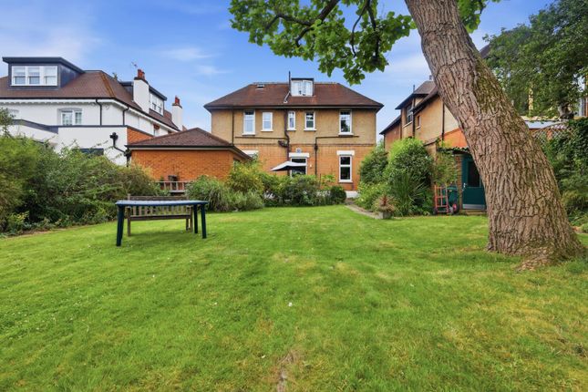 13, The Avenue, Wanstead photo 2