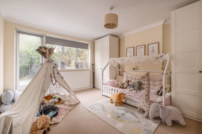 12-Staveley-Road-...