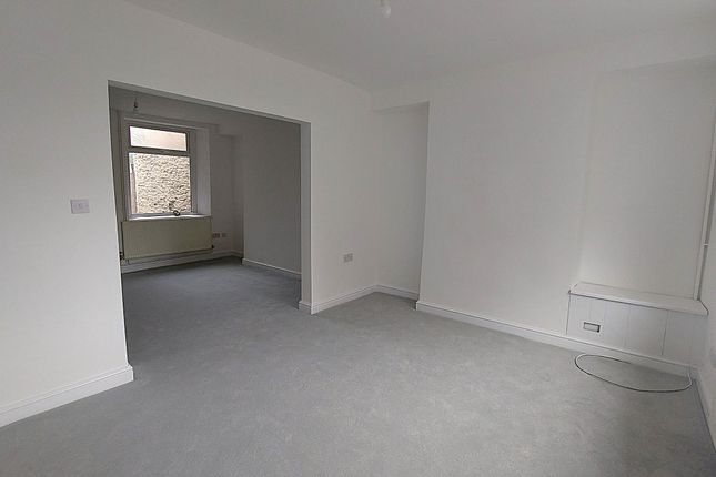 2 Blythe Street, Abertillery photo 3