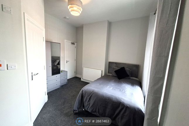 Moorfield Grove, Bolton photo 5