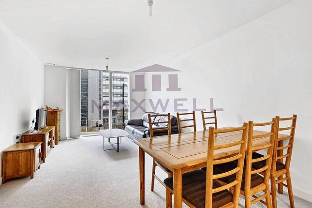 Flat for sale in Tennyson Apartments, Saffron Central Square, Croydon