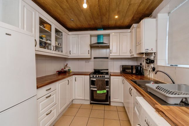 105, Caldmore Road, Walsall photo 4