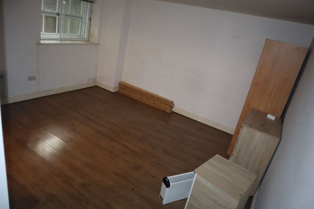 Flat for sale in Princess Road West, Leicester