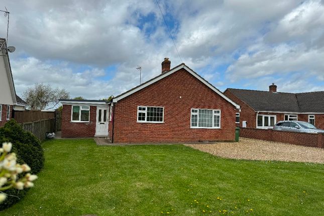Bungalow to rent in Smeeth Road, Marshland St. James, Wisbech