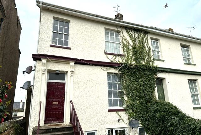 Flat to rent in Albion Terrace, Exmouth