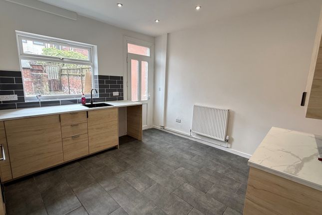 13, Beech Road, ROTHERHAM photo 3