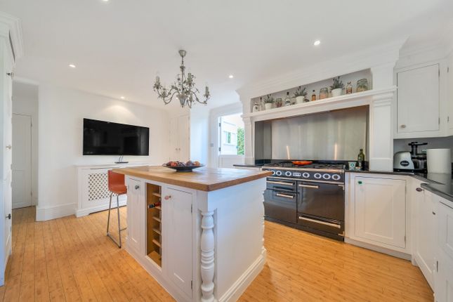 Robin Hill,, Oakwood Close, Chislehurst photo 3