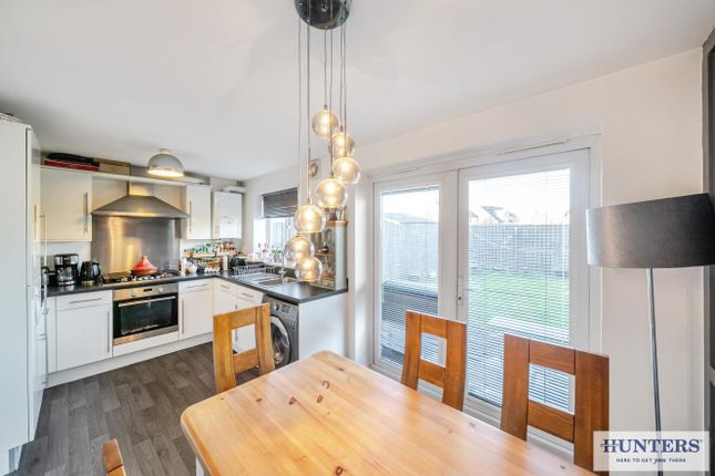 16, Hornbeam Close, Selby photo 3