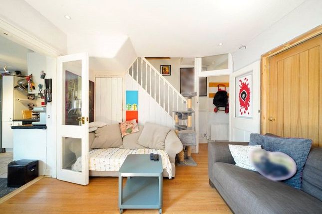 83, Holly Walk, Enfield photo 4
