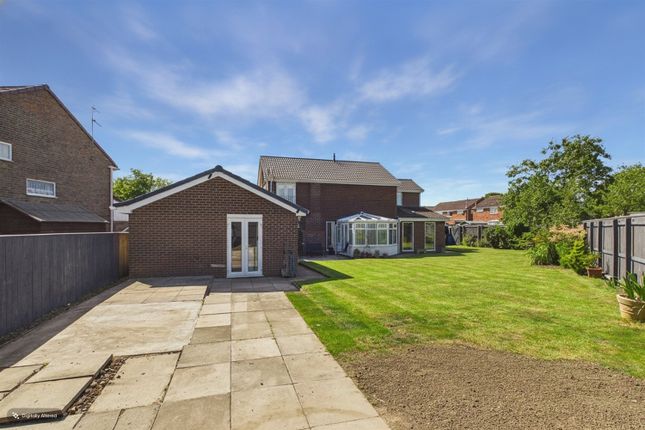 13 Basil Way, South Shields photo 4