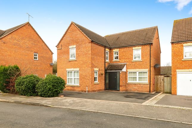 Thumbnail Detached house for sale in Price Close West, Warwick, Warwickshire
