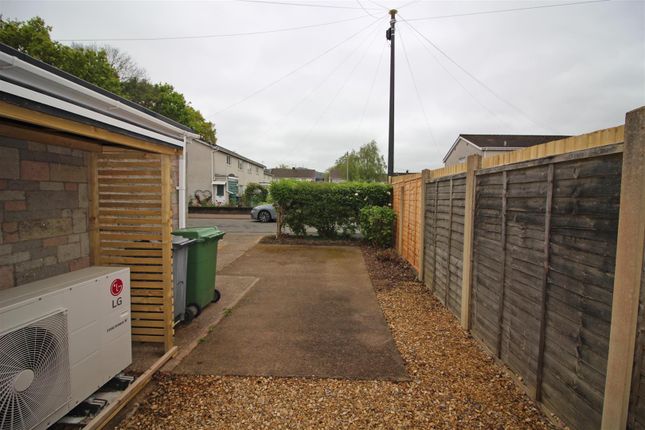 Detached house to rent in Llwyn Grug, Rhiwbina, Cardiff